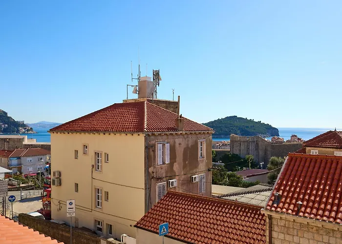 Apartment Iza Grada